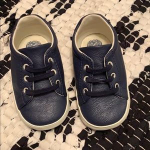 Baby soft bottom shoes